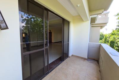 3 Bed Apartment with En Suite in Nyali Area