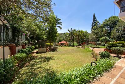 6 Bed House with En Suite in Gigiri - 2