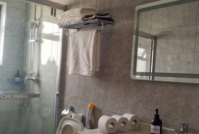 Serviced 3 Bed Apartment with En Suite in Riverside - 4