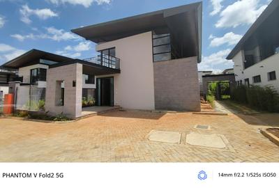 3 Bed Townhouse with En Suite in Kiambu Road