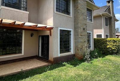 5 Bed Townhouse with En Suite in Kitisuru