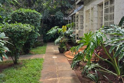 3 Bed House with En Suite in Upper Hill