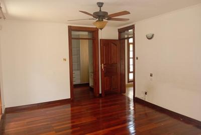 4 Bed Townhouse with En Suite at Grevillea Groove - 3