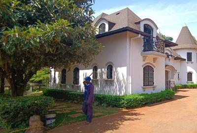 6 Bed House with En Suite at Kitusuru - 2