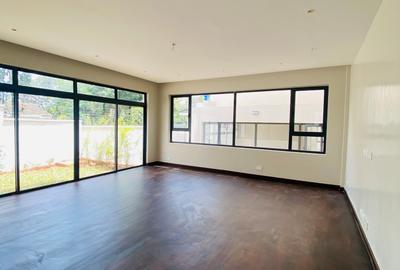 5 Bed Villa with En Suite at Manyani Road - 2