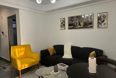 Serviced 1 Bed Apartment with En Suite in Riverside