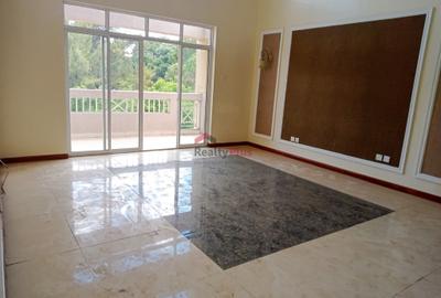 4 Bed Apartment with En Suite in Kilimani