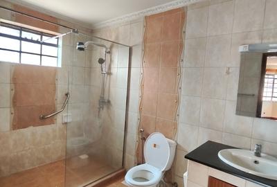 2 Bed Apartment with En Suite at Parklands - 4