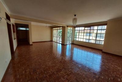 3 Bed Apartment with En Suite in Lavington - 2