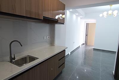 1 Bed Apartment with Gym in Riverside - 4