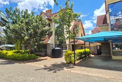 5 Bed Townhouse with En Suite at Lavington