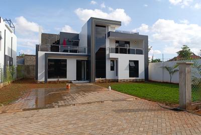 5 Bed Townhouse with En Suite in Ruiru