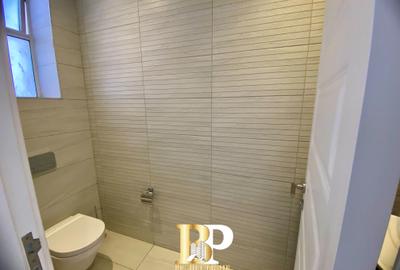 2 Bed Apartment with En Suite in Rhapta Road - 3