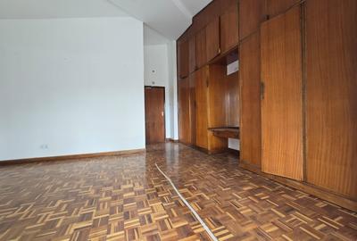 4,998 ft² Commercial Property with Service Charge Included in Gigiri