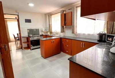 6 Bed House with En Suite in Kitengela