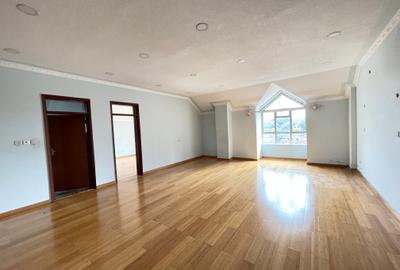 5 Bed Apartment with En Suite in Kilimani - 4