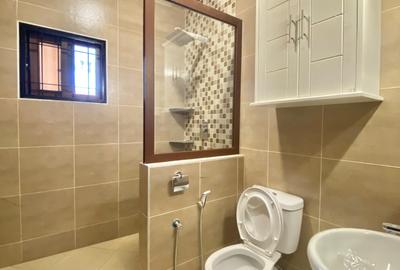 4 Bed Apartment with En Suite in Nyali Area