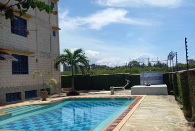 6 Bed Villa with En Suite in Nyali Area