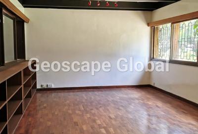 5 Bed House with En Suite in Muthaiga