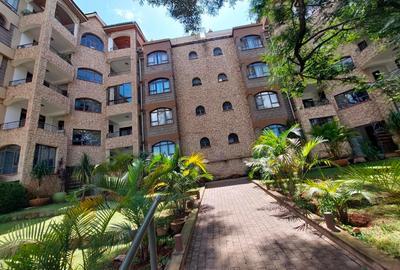 4 Bed Apartment with En Suite in Kileleshwa - 4