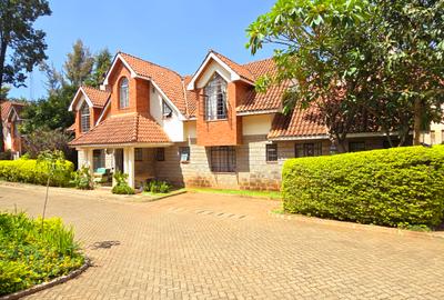 4 Bed Townhouse with En Suite at Lavington Green - 2
