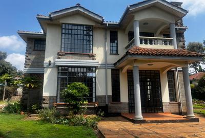 4 Bed Townhouse with En Suite in Rosslyn