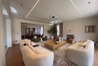 5 Bed Villa with En Suite in Runda - 2