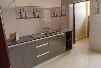 3 Bed Apartment with En Suite at Kilimani - 4