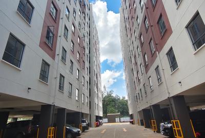 1 Bed Apartment with Swimming Pool in Garden Estate - 3