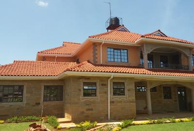 7 Bed House with En Suite at Runda Road