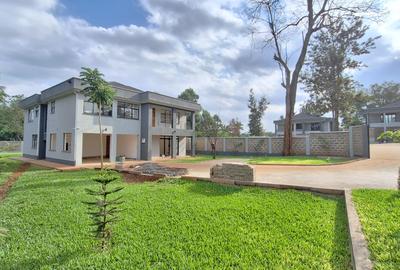 5 Bed Townhouse with En Suite at Kiambu Road