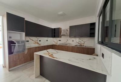 3 Bed Apartment with En Suite in Kileleshwa