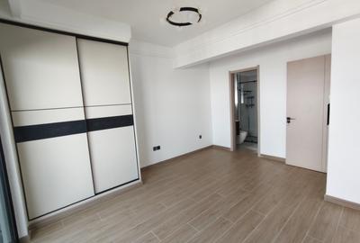 5 Bed Apartment with Swimming Pool in Kilimani - 3