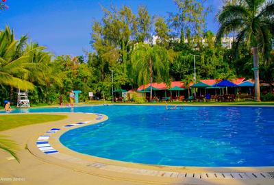 Serviced 3 Bed Apartment with En Suite in Nyali Area - 4