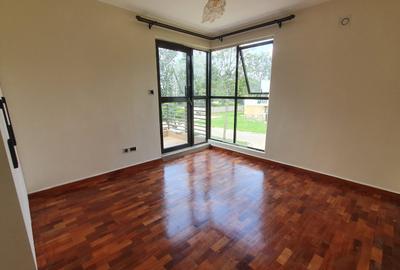 4 Bed Townhouse with En Suite in Karen - 3