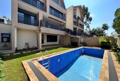 5 Bed Townhouse with En Suite in Lavington