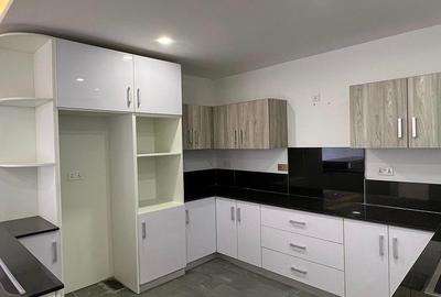 4 Bed Apartment with En Suite in Kileleshwa - 4