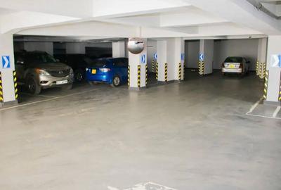 Serviced 3 Bed Apartment with En Suite at River Side Drive