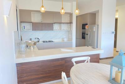 Furnished 2 Bed Apartment with En Suite in Rosslyn - 2