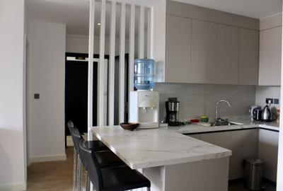 Furnished 3 Bed Apartment with Swimming Pool in Riverside - 3