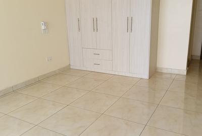 1 Bed Apartment with En Suite at 3Rd Avanue