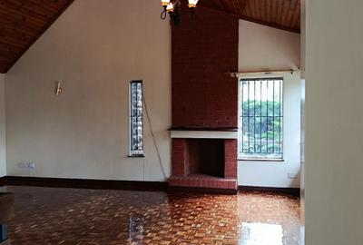 4 Bed House with En Suite in Gigiri