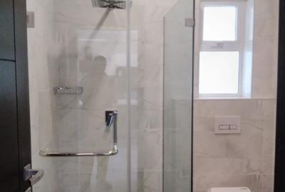 2 Bed Apartment with En Suite in Riverside - 3