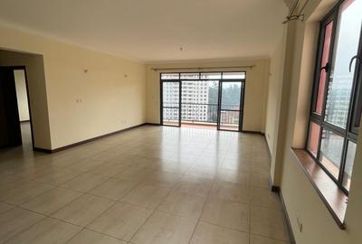 3 Bed Apartment with En Suite at Off City Park Drive