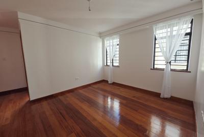 4 Bed Townhouse with En Suite in Membley