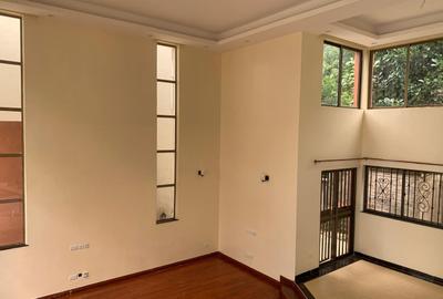 5 Bed Villa in Lavington