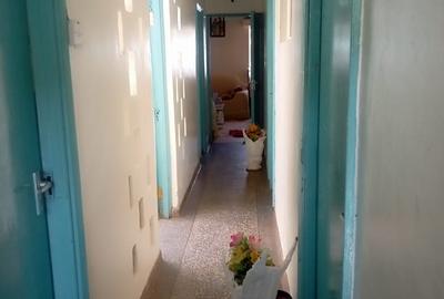 3 Bed House in Donholm - 4