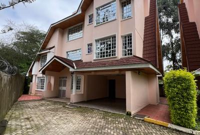 5 Bed Townhouse with En Suite in Lavington