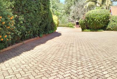 5 Bed House with En Suite in Lower Kabete