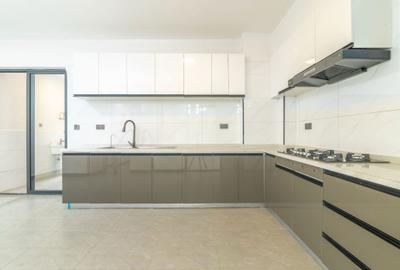 Furnished 4 Bed Apartment with En Suite in Kileleshwa